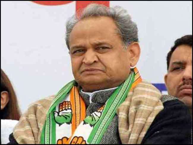 Photo of एग्जिट पोल में राजस्थान में कांग्रेस को 25 में से मात्र 2 से 3 सीटें मिलने के संकेतों के बीच अशोक गहलोत सरकार के लिए अब निर्दलीय विधायक मुसीबत बनते जा रहे