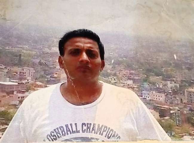 Photo of चेन्नई से तबादला लेकर आए थे कानपुर,आयकर सहायक का आफीसर्स कालोनी में मिला शव