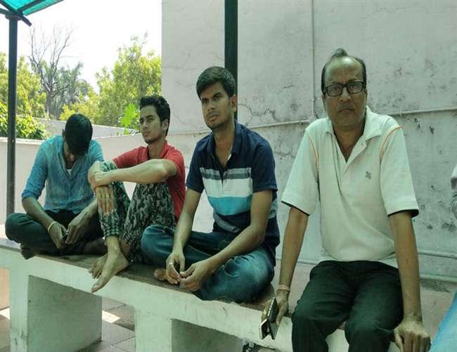 Photo of सांसद स्मृति ईरानी के करीबी सुरेंद्र के भाई ने कहा-कि मेरे भाई की हत्या राजनीतिक रंजिश में की गई