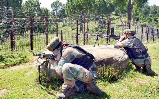 Photo of पाकिस्तानी सेना ने राजौरी जिले के नौशहरा सेक्टर में की गोलाबारी,एक नागरिक घायल, उपचार के लिए अस्पताल में भर्ती