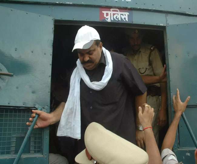 Photo of नैनी सेंट्रल जेल में निरुद्ध अतीक अहमद को एक-दो दिन में ही अहमदाबाद स्थित सेंट्रल जेल में करा दिया दाखिल