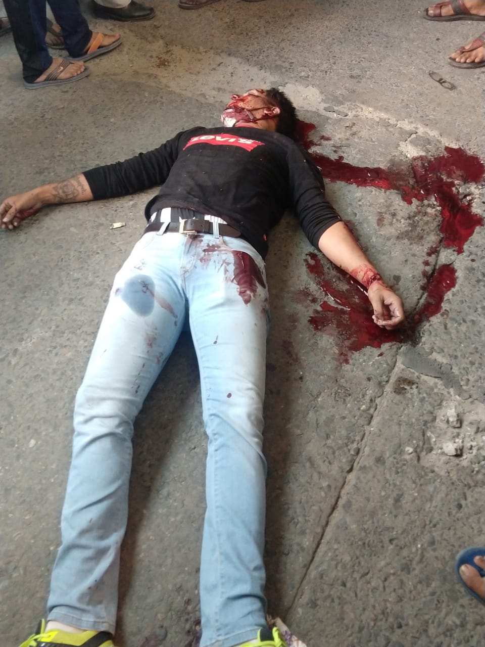 Photo of Ujjawal LiveNews : योगी आदित्यनाथ के राज़ में ख़ूनी खेल, पुलिस का नहीं है डर