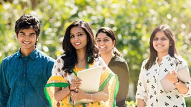 Photo of CBSE 12th टॉपर हंसिका का सिर्फ इस विषय में कटा एक नंबर, वो भी सिर्फ इसलिए…