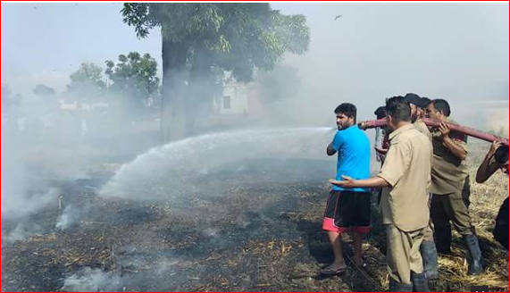 Photo of जम्मू के बिश्नाह इलाके में अन्नदाता की मेहनत पर भारी पड़ रही एक चिंगारी, जानिए कैसे?