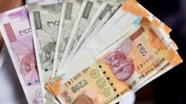 Photo of गोंडा के अपर मुख्य अधिकारी जिला पंचायत का रोक दिया गया वेतन