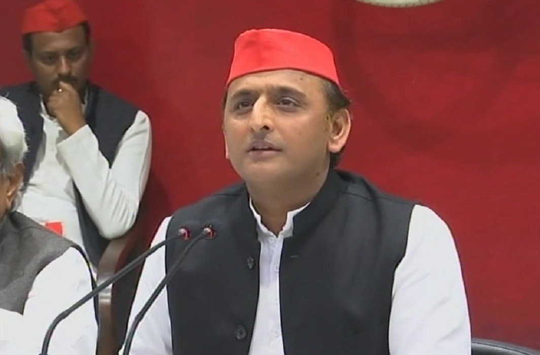 Photo of लोकसभा चुनाव 2019: अखिलेश यादव की इच्छा है कि नेताजी को भी मिले PM बनने का सम्मान