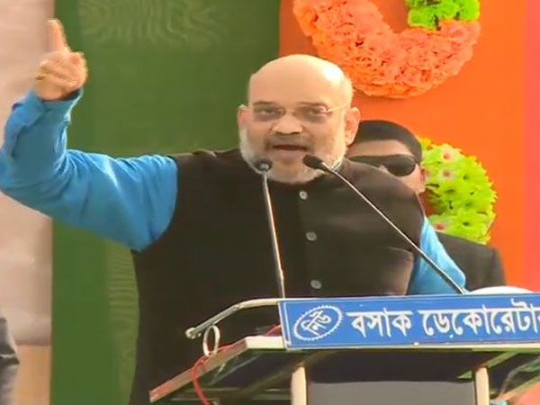 Photo of अमित शाह बोले-जनमत उनके खिलाफ जा रहा है, दीदी को जितनी प्रताड़ना करना हो करे