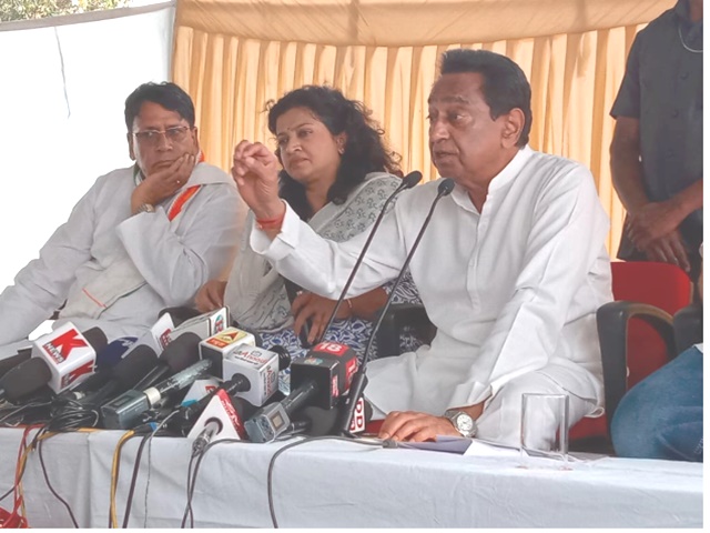 Photo of कर्जमाफी के मुद्दे पर CM Kamal Nath ने पूर्व CM शिवराज सिंह पर झूठ बोलने का लगाया आरोप