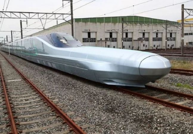 Photo of ये है दुनिया की सबसे तेज बुलेट ट्रेन, स्पीड और खासियत जानकर पूरी दुनिया हुई हैरान…