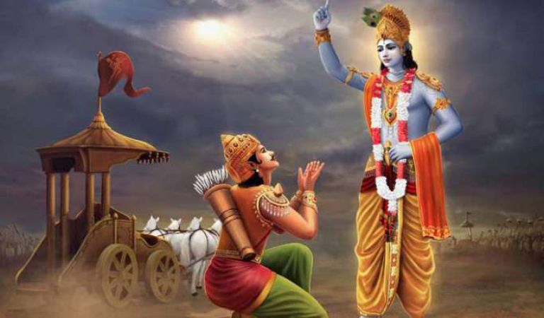 Photo of मानव को अपने जीवन में उतार लेने चाहिए श्रीमद्भागवत गीता के यह 3 उपदेश