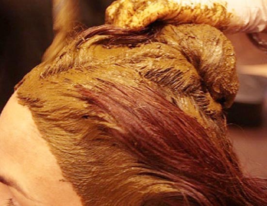 Photo of बालों में हीना लगाने के फायदे