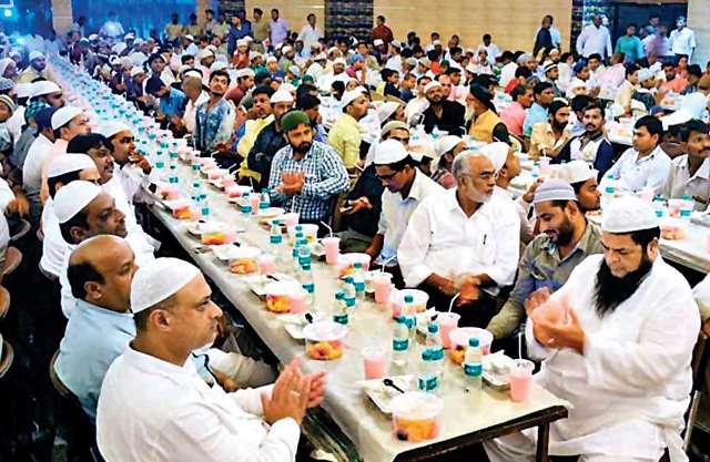 Photo of राष्ट्रपति भवन में नहीं होगी इफ्तार पार्टी या अन्य धर्म या समुदाय से जुड़ा कोई दूसरा कार्यक्रम