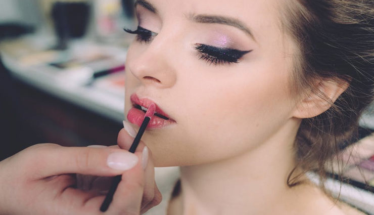 Photo of मेकअप के बाद भी नहीं बढ़ रही चेहरे की चमक करे ये उपाय