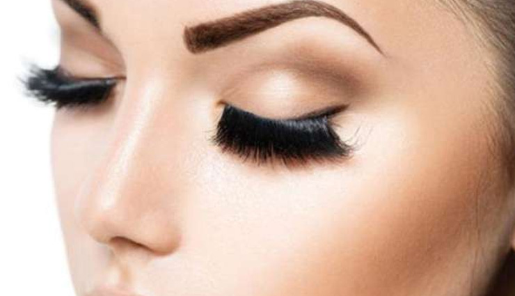 Photo of पलकों का घना होना बढाता है आँखों की सुंदरता, इन प्राकृतिक उपायों से पूरी करे अपनी चाहत