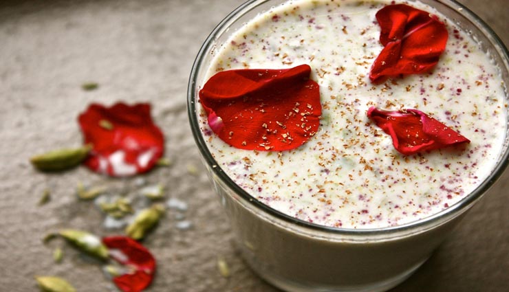 Photo of गर्मी में ठंडक पहुंचाएगी बादाम खसखस ठंडाई…