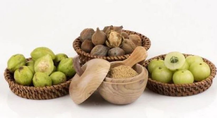 Photo of जाने कैसे आँखों की रौशनी के लिए लाभकारी है त्रिफला