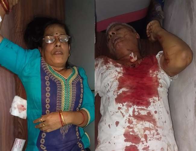 Photo of काम मांगने के बहाने घर में घुसे मजूदर ने बुजुर्ग दंपती को चाकू से गोद दिया, घायल दंपती को अस्पताल में भर्ती कराया