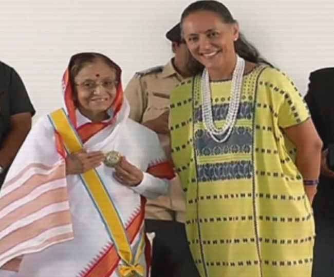 Photo of पूर्व राष्ट्रपति प्रतिभा पाटिल को विदेशियों को दिए जाने वाले मेक्सिको के सर्वोच्च नागरिक पुरस्कार से किया सम्मानित