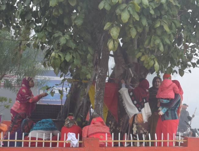 Photo of Somvati Amavasya 2019: दरिद्रता को दूर करने के लिए सोमवती अमावस्या पर करें ये खास उपाय