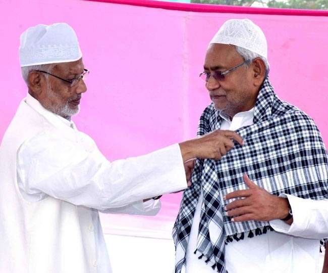 Photo of ईद के अवसर पर राज्‍यपाल लालजी टंडन तथा मुख्यमंत्री नीतीश कुमार ने बिहार व देशवासियों को दी मुबारकबाद