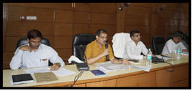 Photo of बिजली लाइनों को सही करते समय कर्मियों के साथ दुर्घटना होने पर संबंधित उपकेंद्र के जेई व DSO पर FIR कराई दर्ज