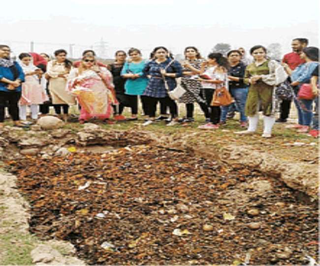 Photo of मंदिरों के चढ़ाए जाने वाले फूल भी अब पर्यावरण संरक्षण के काम आने लगे…