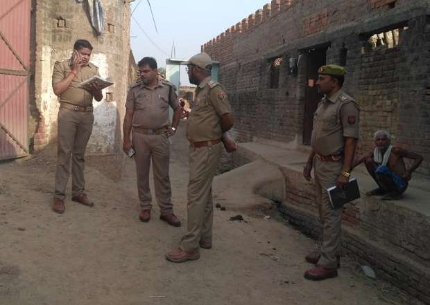 Photo of बांदा के बदौसा में छोटे भाई ने बड़े अविवाहित भाई की हत्या कर दी पुलिस ने उसे कर लिया गिरफ्तार