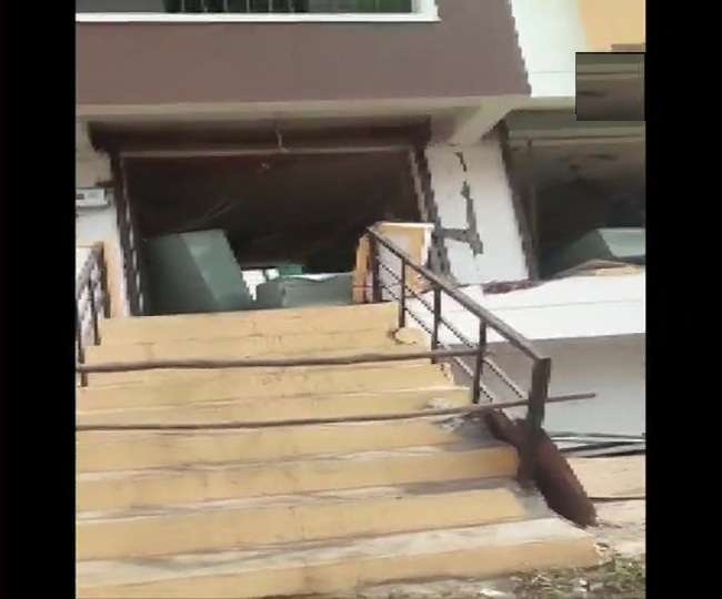 Photo of महाहराष्ट्र में हाथ से बना बम जब्त किए गए, राज्य के वन विभाग में विस्फोट भी हो गया…