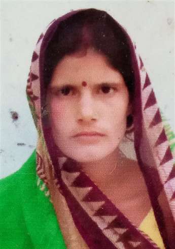 Photo of 30 वर्षीय महिला को ढोंगी साधु से अवैध संबंध नहीं बनाए तो उसके पति ने गंगा में डुबोकर ली जान….