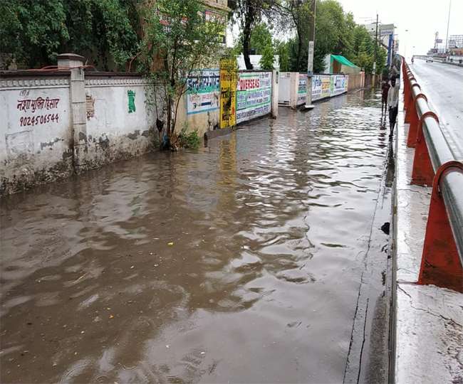 Photo of करीब 20 दिनों तक झुलसा देने वाली गर्मी के बाद मौसम ने बदली करवट, तीन दिन ऐसा ही रहेगा मौसम