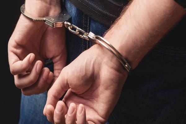 Photo of नोएडा के स्पाइस मॉल के पास से पुलिस ने 4 शातिर लुटेरों को किया गिरफ्तार….