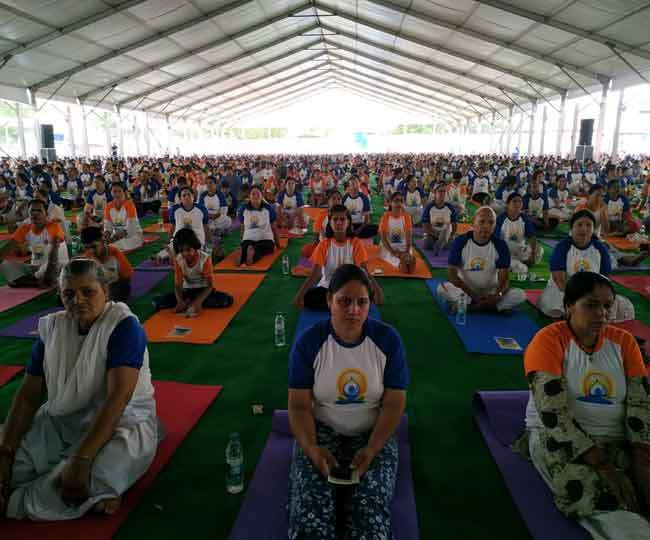 Photo of अंतरराष्ट्रीय योग दिवस: उत्तराखंड में पहाड़ से लेकर मैदान तक देवभूमि हो गई योगमयी….