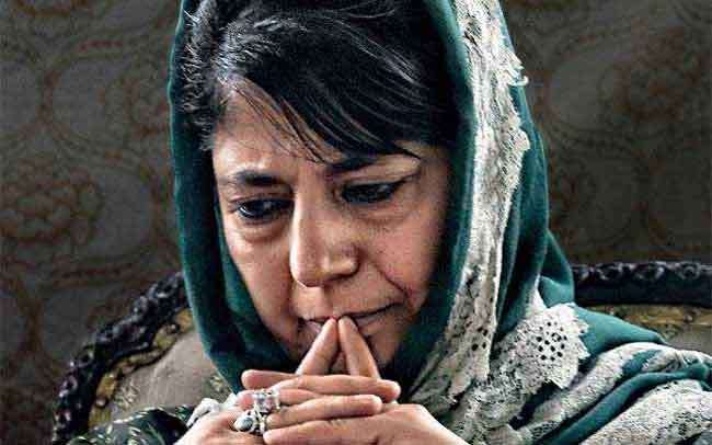 Photo of विधानसभा चुनाव से पहले, पीडीपी में कलह से महबूबा की मुश्किलें और बढ़ी