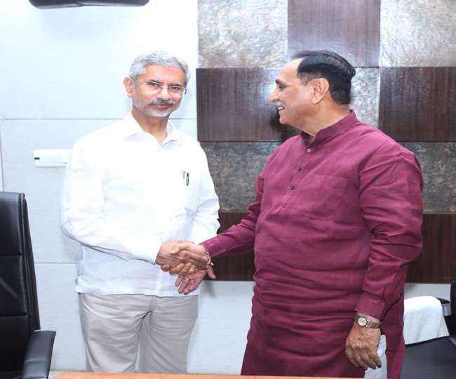 Photo of विदेश मंत्री डॉ एस जयशंकर आज गुजरात राजस्भा से अपना नामांकन करेंगे दाखिल, विजय रूपाणी से की मुलाकात