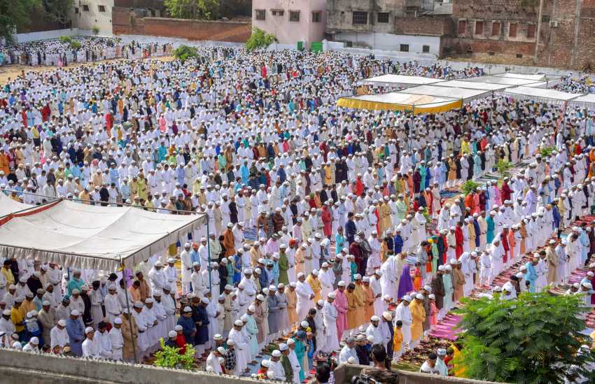 Photo of भारत में कल , विदेशों में आज मनाई जा सकती है ईद
