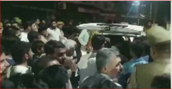 Photo of UP के प्रयागराज में एक व्यक्ति की गोली मारकर कर दी हत्या