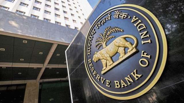 Photo of RBI कर सकता है ब्‍याज दरों में 0.25% की कटौती ,जानें- RBI के ऐलान की बड़ी बातें