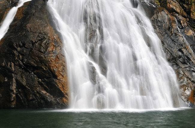 Photo of मानसून में आप भी वाटरफॉल्स देखने का ले मज़ा, जाइये इन जगहों पर