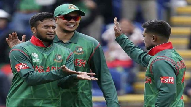 Photo of जानिए कौन हैं दावेदार, आज इंग्‍लैंड हारा तो सेमीफाइनल में हो जाएगी बांग्‍लादेश की एंट्री…