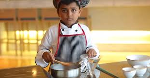 Photo of 7 वर्ष की उम्र में लाखों की कमाई कर रहा है ये लड़का, यूट्यूब पर बना मास्टर