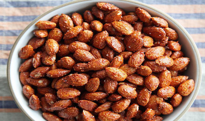 Photo of सभी को आएंगे पसंद, घर में बनाएं टेस्टी रोस्टेड बादाम नमकपारे