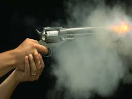 Photo of लांजी थाना इलाके के चौरिया के पास नक्सलियों ने एक युवक की गोली मारकर कर दी हत्या…..