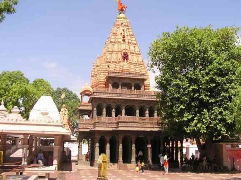 Photo of श्री महाकालेश्वर मंदिर को भारतीय खाद्य सुरक्षा एवं मानक प्राधिकरण ने सेफ भोग प्लेस कर दिया घोषित