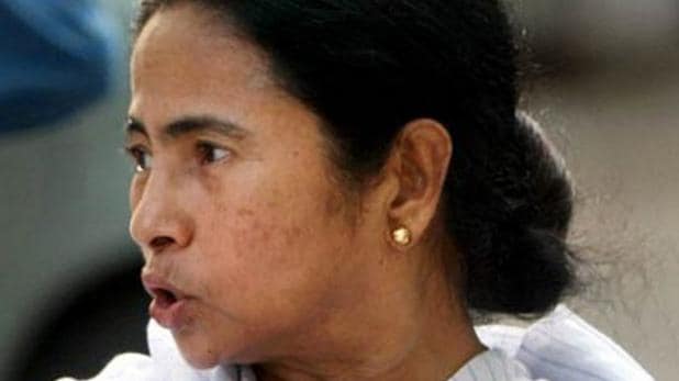 Photo of डॉक्टरों की हड़ताल के बीच CM ममता बनर्जी बोली- मेडिकल में अधिक स्थानीय छात्रों को मौका देने को बदलेंगे कानून