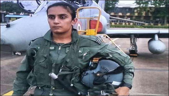 Photo of इतिहास रच मोहना सिंह बनीं दिन में मिशन को अंजाम देने वाली पहली महिला लड़ाकू पायलट