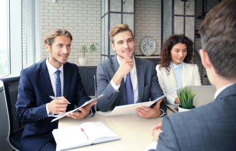 Photo of पाना चाहती है इंटरव्यू के दौरान परफेक्ट लुक,आजमाएं ये टिप्स