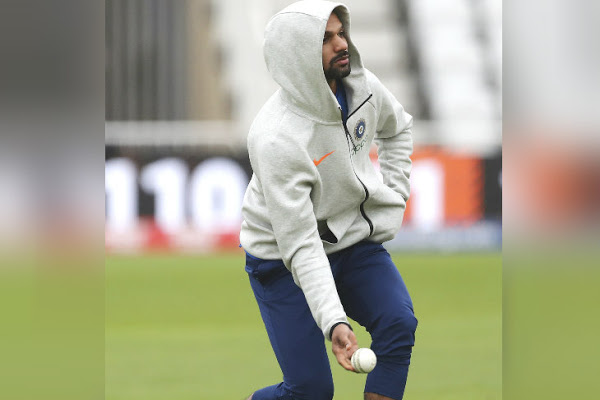 Photo of World cup 2019: चोटिल धवन ने एक पोस्ट के जरिये दिए संकेत कि उनके लिए टूर्नामेंट अभी समाप्त नहीं हुआ….