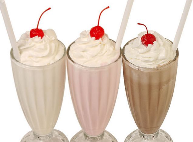 Photo of घर में झटपट बनाएं वनीला मिल्क शेक