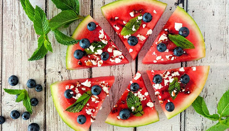 Photo of गर्मियों में जरुर ट्राई करें ‘वॉटरमेलन पिज्जा