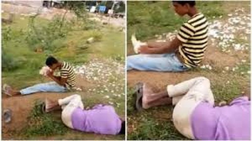 Photo of वीडियो: देखे कैसे शराब के नशे में जिन्दा मुर्गा चबा गया ये शख्स, वीडियो देख बेहोश हो जाएगे आप…